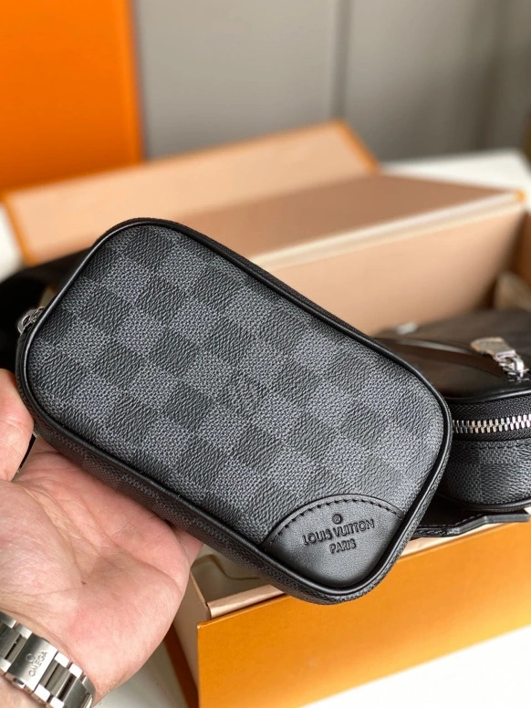 Cheap SCOTT VUITTON LOUIS MESSENGER 0815